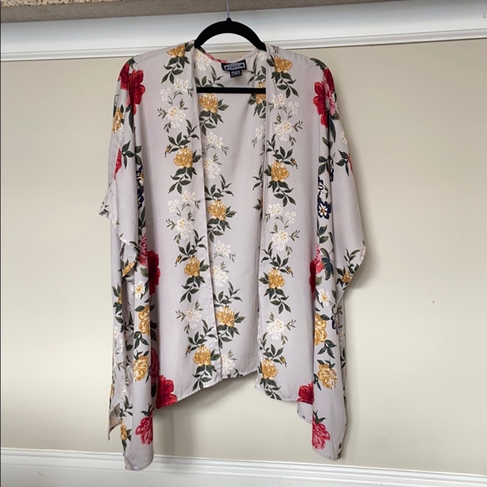 Floral Shall